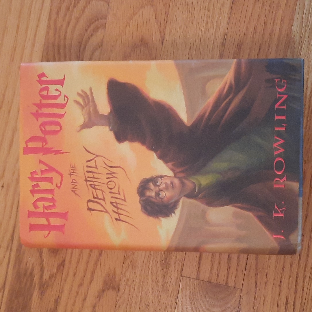 Harry Potter And The Deathly Hallows Book 7